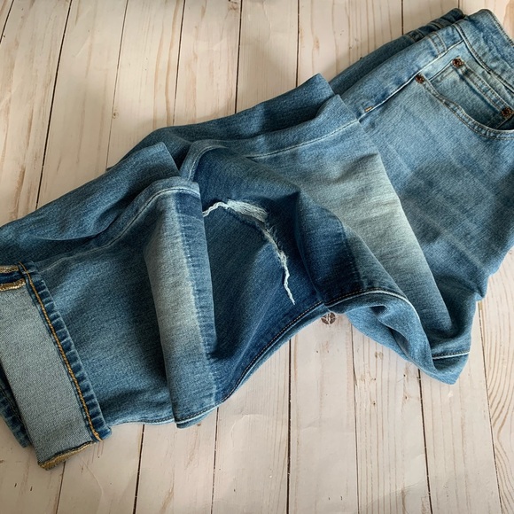 🆕J. Crew slim broken in boyfriend jeans - Picture 8 of 9